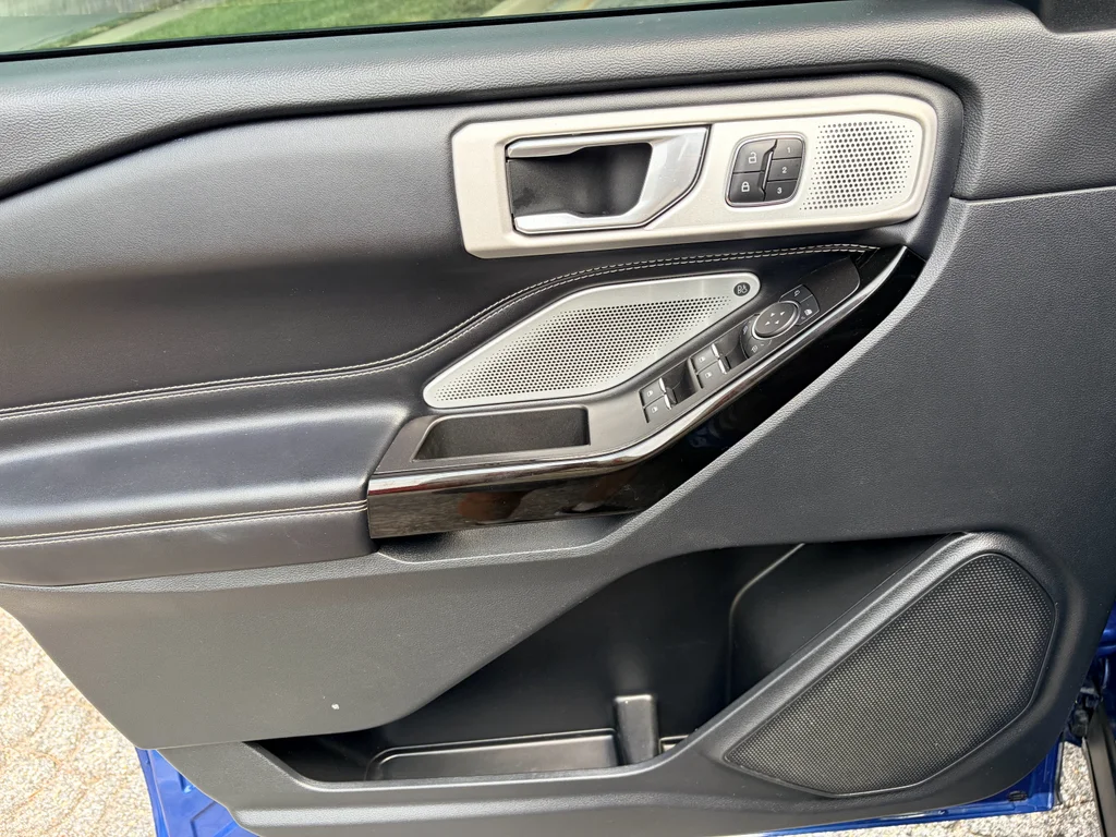 Used 2021 Atlas Blue Metallic Ford ST image 11