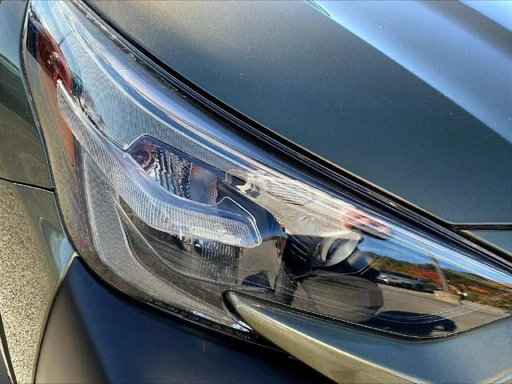 Used 2024 Green Metallic Subaru Limited image 32
