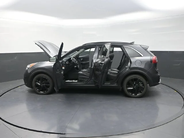 Used 2018 Gray Kia EX image 42