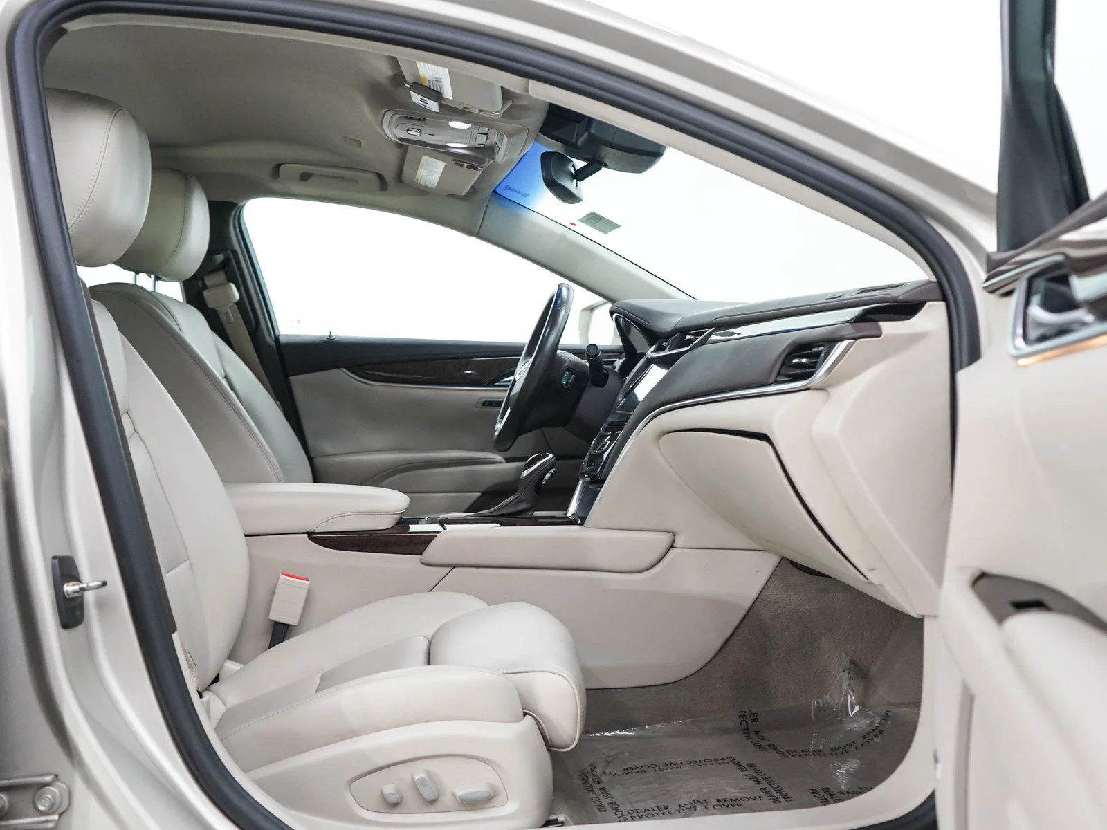 Used 2013 Silver Coast Metallic Cadillac Premium image 12