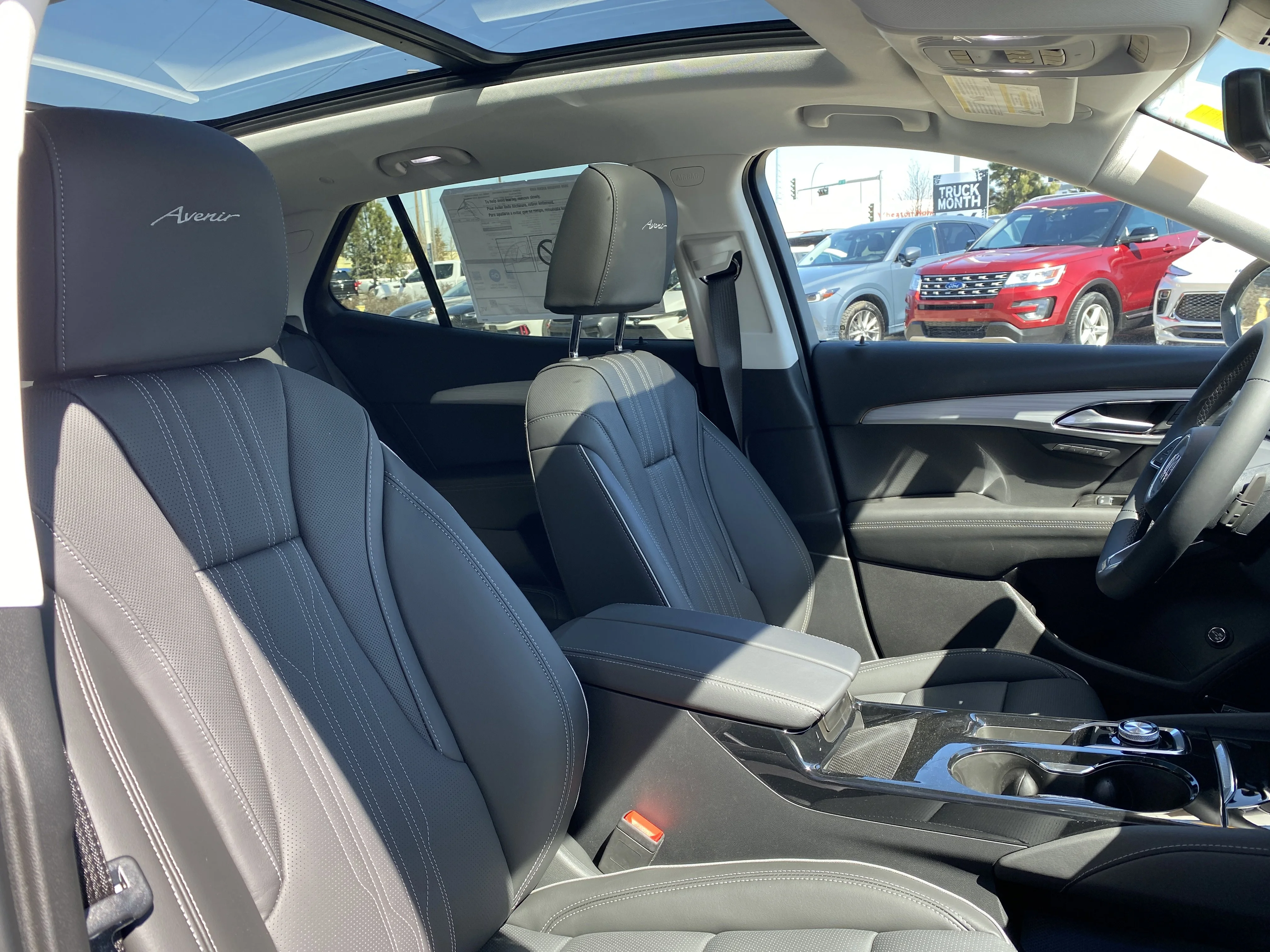 New 2026 MOONSTONE GREY METALLIC Buick Avenir image 31