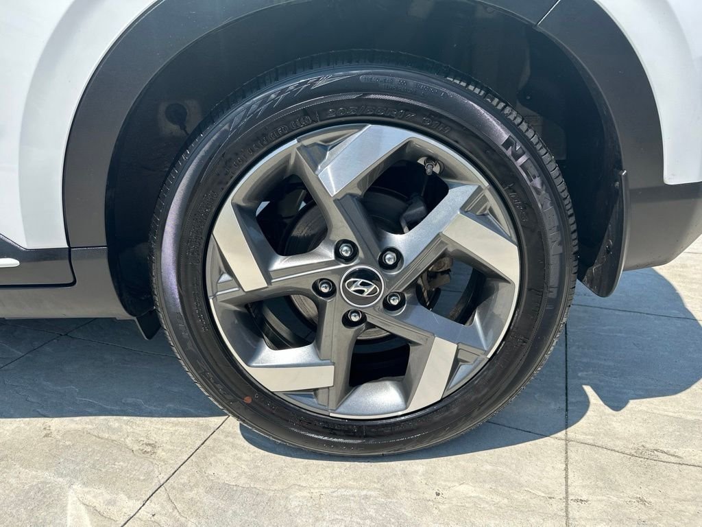 Used 2023 White Hyundai Limited image 8