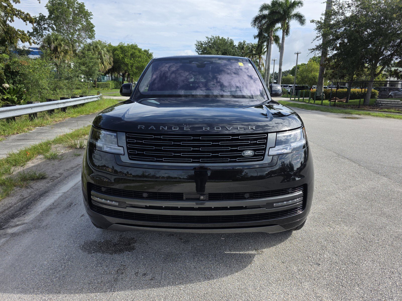Certified Used 2023 Santorini Black Metallic Land Rover SE image 8