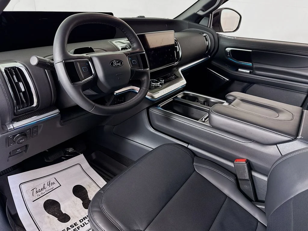 New 2026 Space Silver Metallic Ford MAX Platinum® image 9