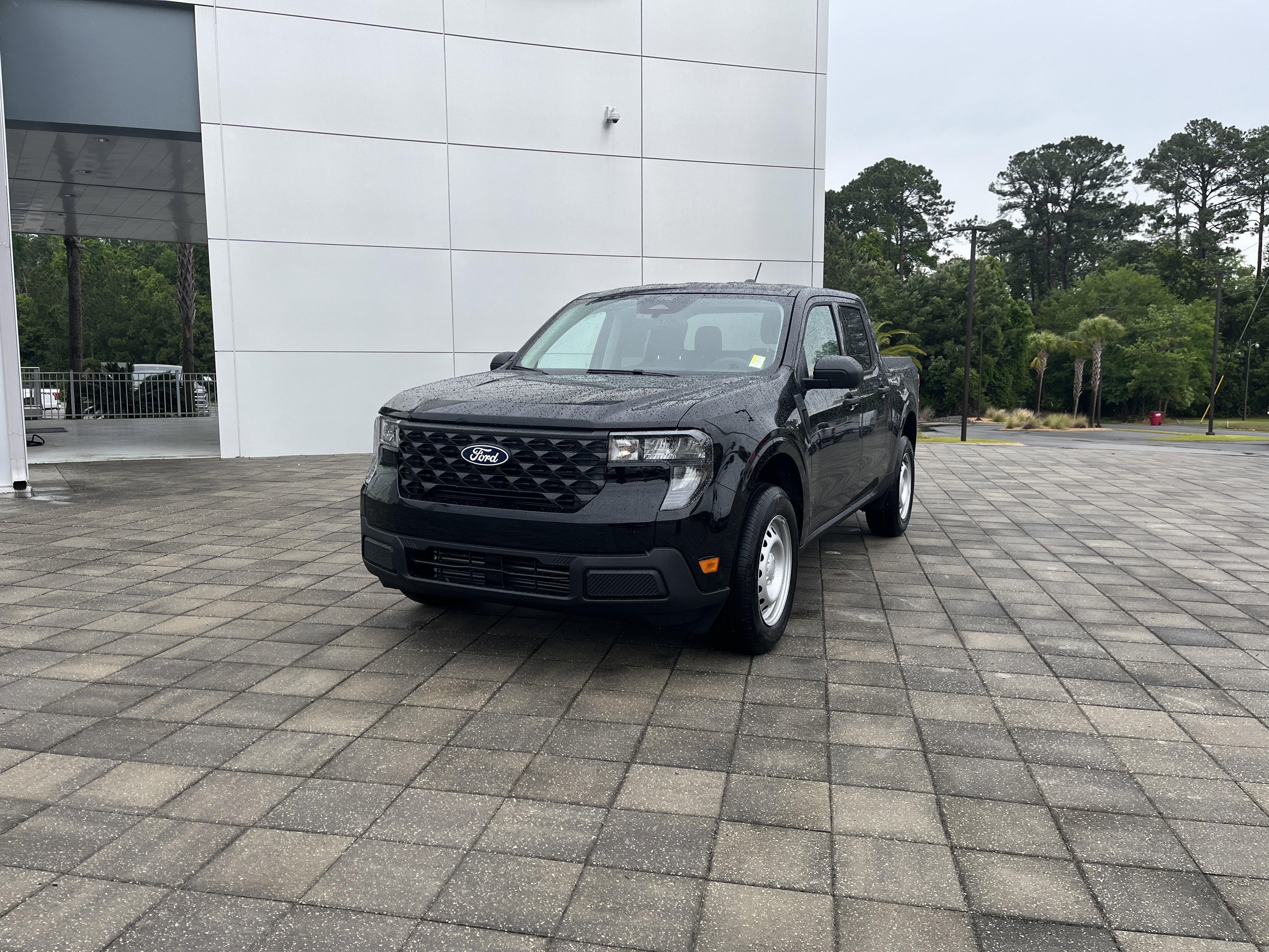 New 2026 Shadow Black Ford XL image 2