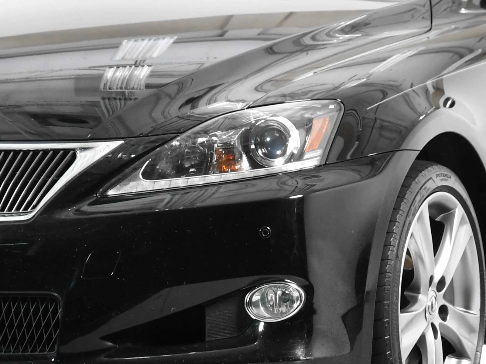 Used 2012 Obsidian Lexus  image 12