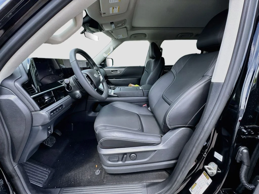 New 2027 BLACK OBSIDIAN INFINITI Luxe 2WD image 22