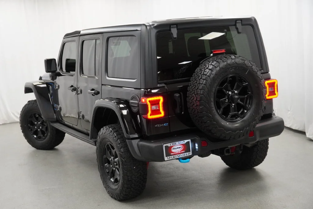Used 2023 Black Jeep Rubicon 20th Anniversary Edition 4xe image 17
