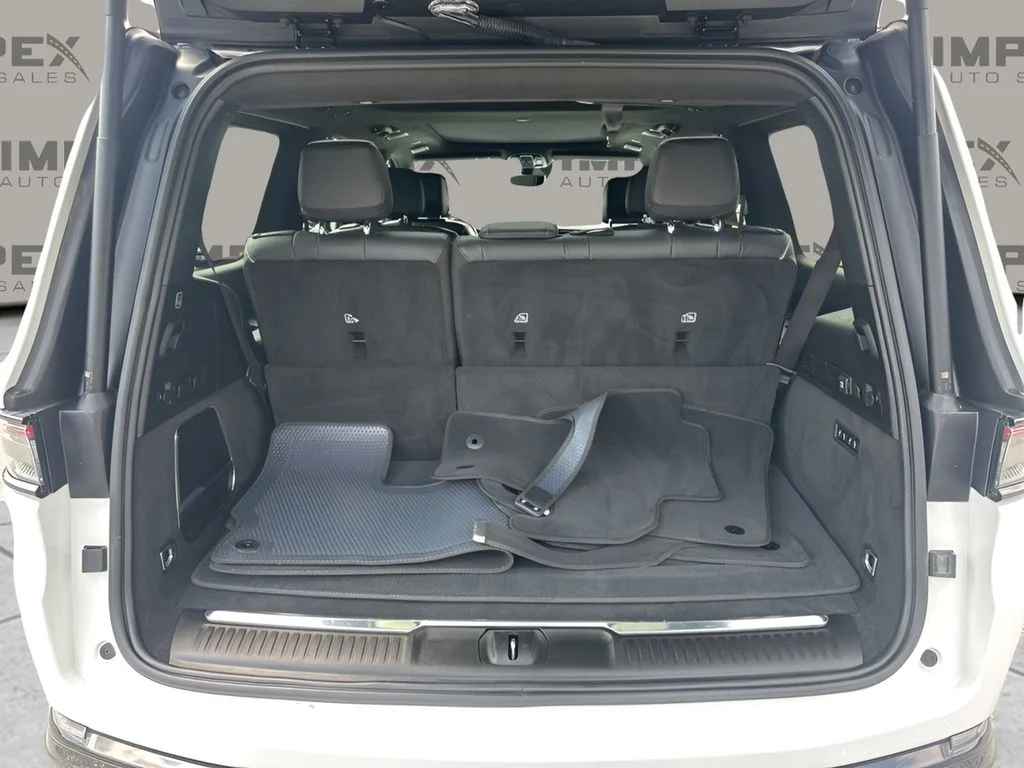Used 2024 White Jeep Series II image 32