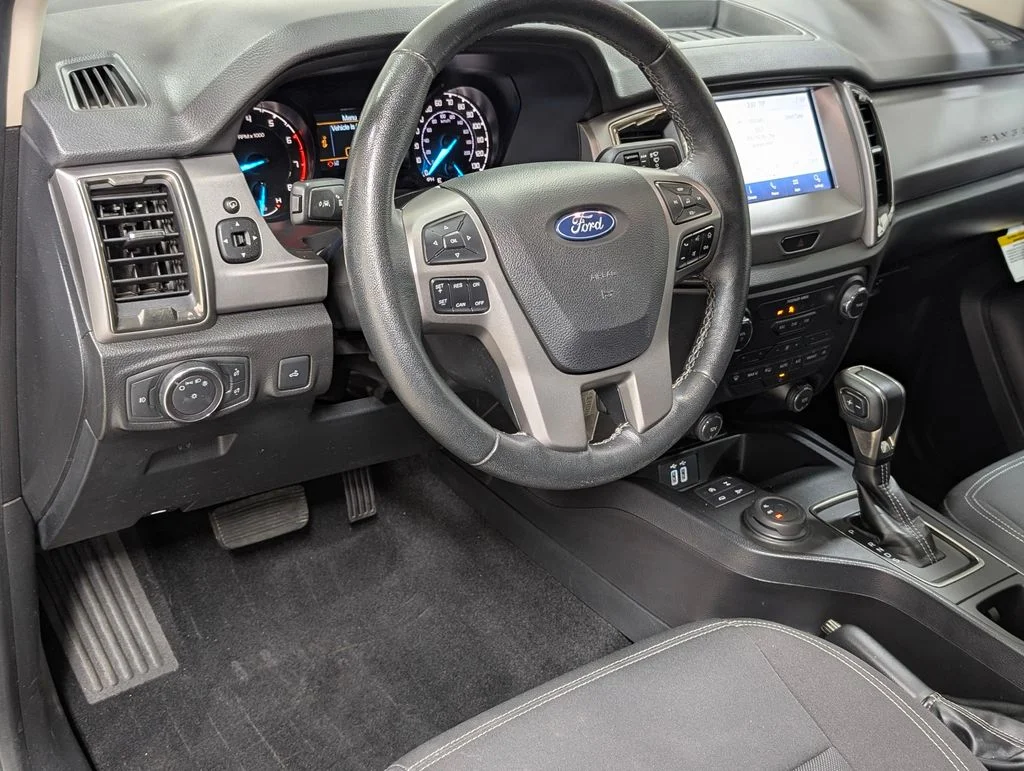 Used 2020 Shadow Black Ford XLT image 10