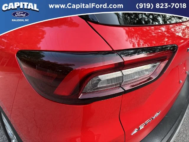 Used 2024 Red Ford Active image 15