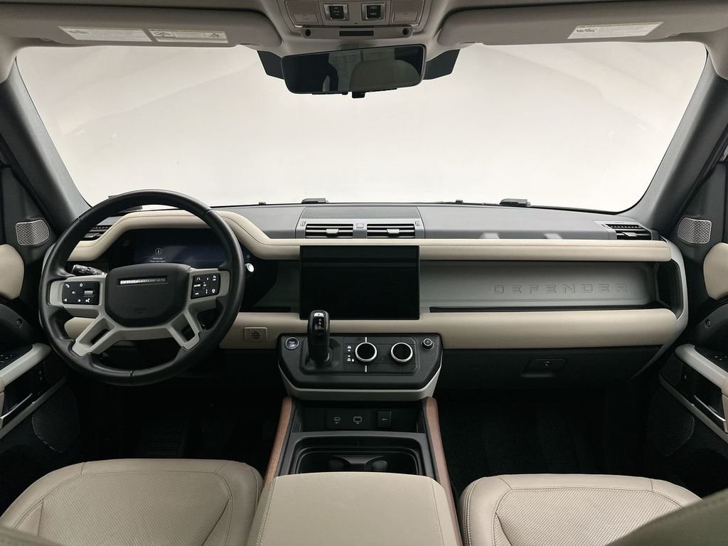 Used 2024 Santorini Black Metallic Land Rover S image 20