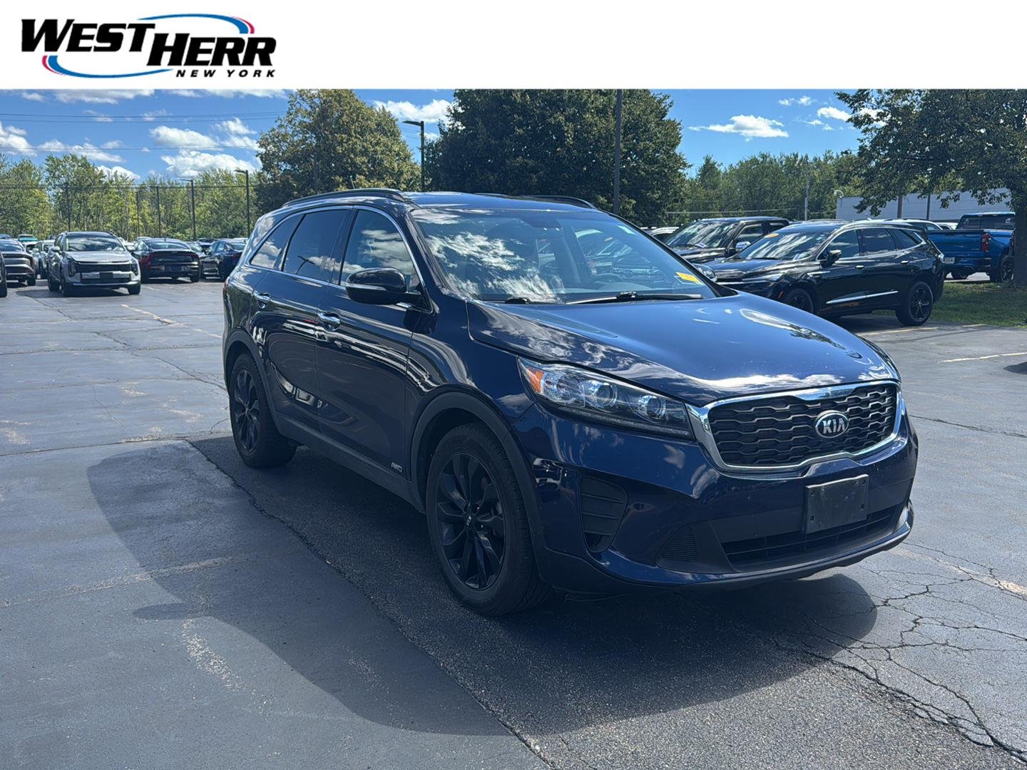 Used 2019 Imperial Blue Kia S V6 image 1
