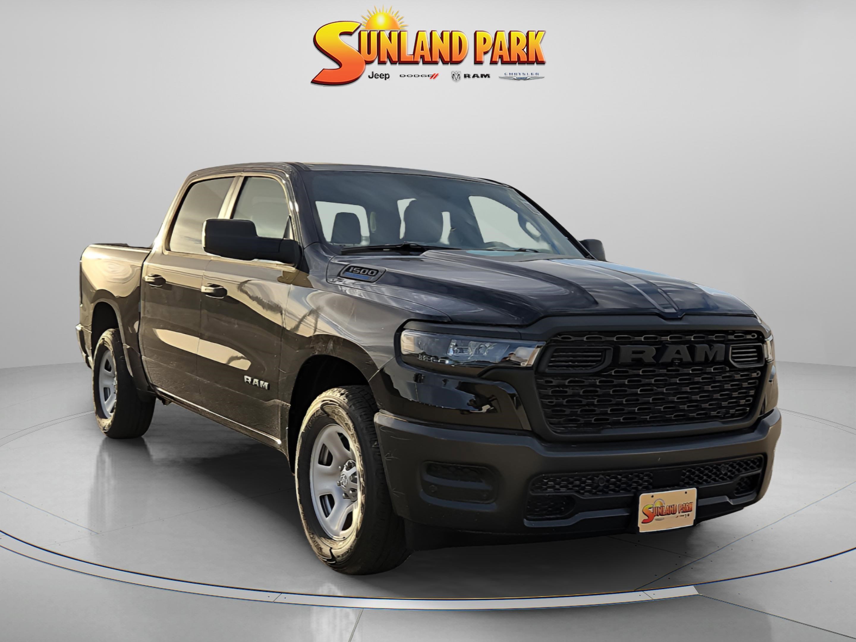 New 2026 Diamond Black Crystal Pearl-Coat Exterior Paint RAM Tradesman image 1