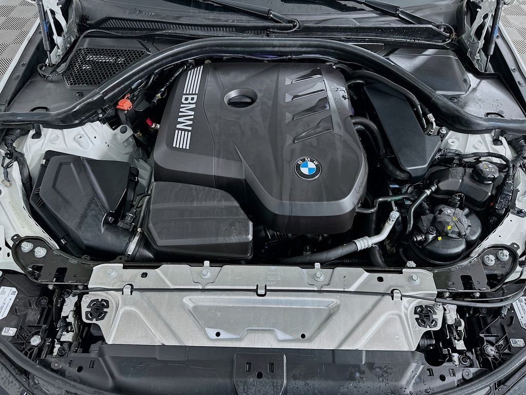 2025 BMW 3 Series 330i - Photo 31