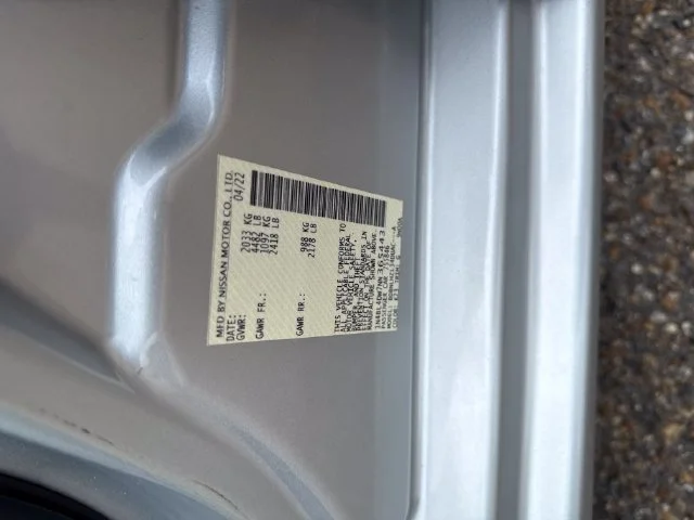 Used 2022 Silver Nissan 2.5 SV image 30