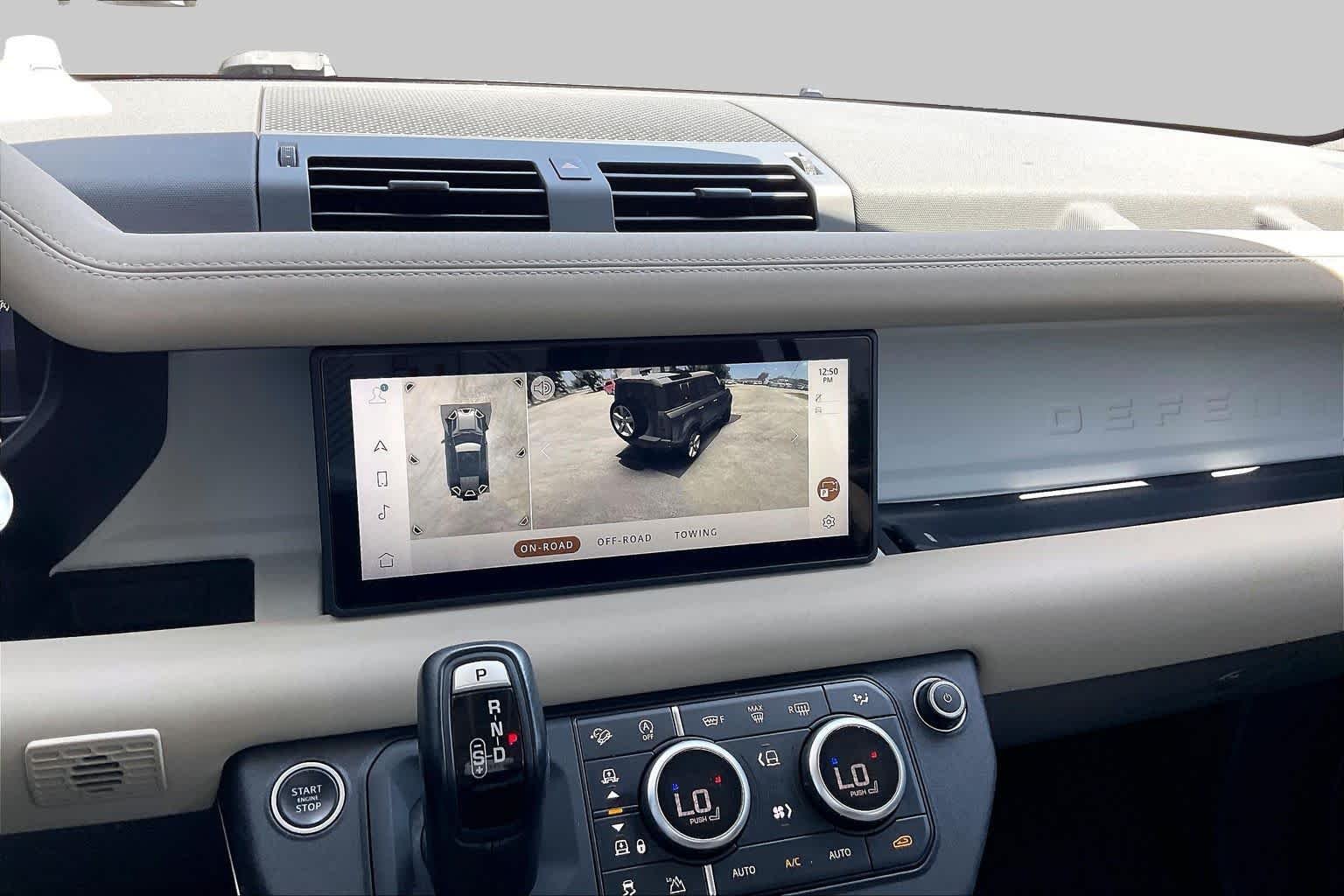 Used 2021 Tasman Blue Metallic Land Rover SE image 27