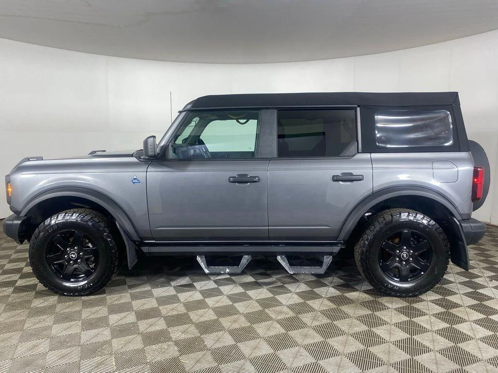 Used 2024 Gray Metallic Ford Black Diamond image 8