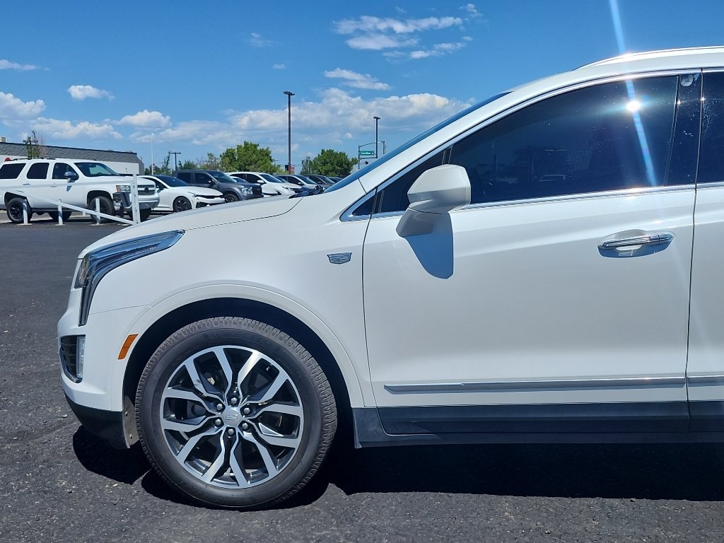 Used 2019 Crystal White Tricoat Cadillac Premium Luxury AWD image 10