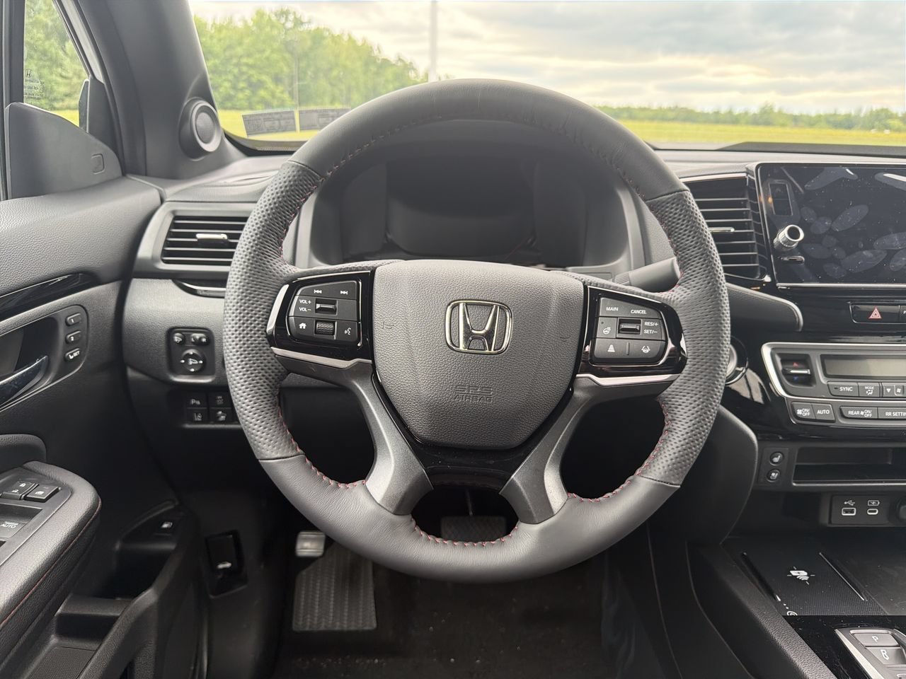 2026 Honda Ridgeline Black Edition - Photo 14