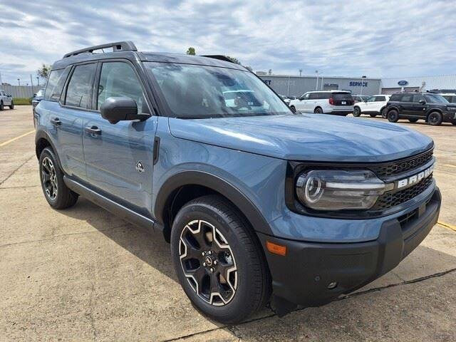 New 2026 Azure Gray Metallic Tri-Coat Ford Outer Banks® image 7