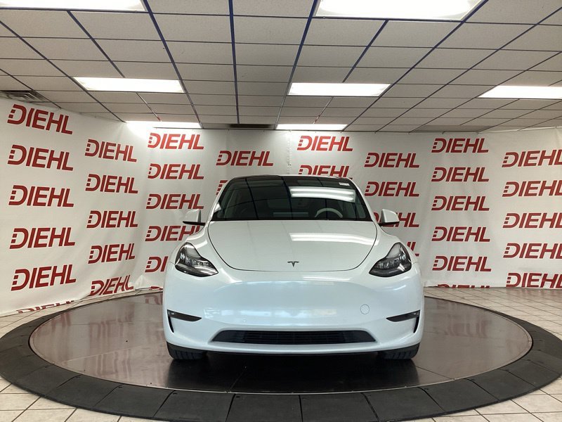 Used 2022  Tesla Long Range image 2