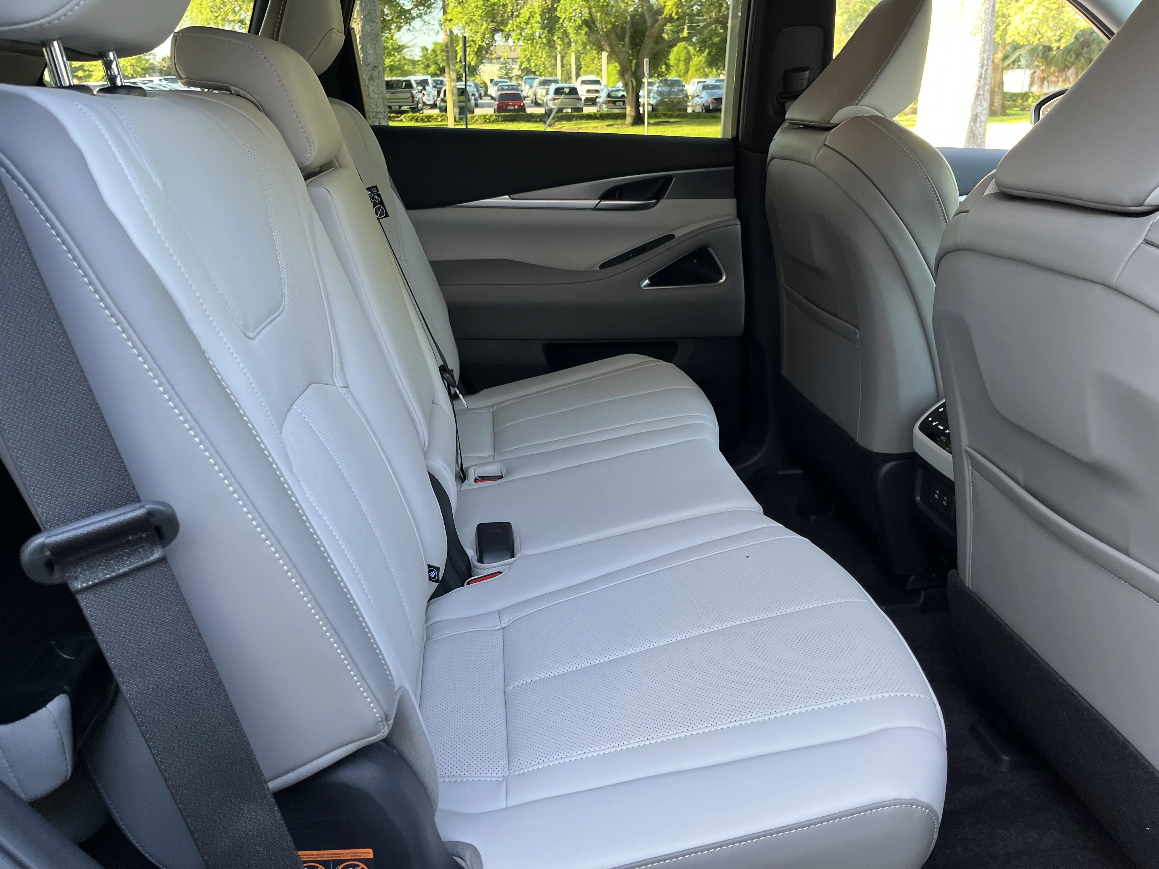 New 2027 Moonbow Blue INFINITI LUXE image 21