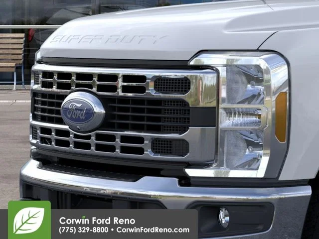 New 2026 Oxford White Ford XLT image 19
