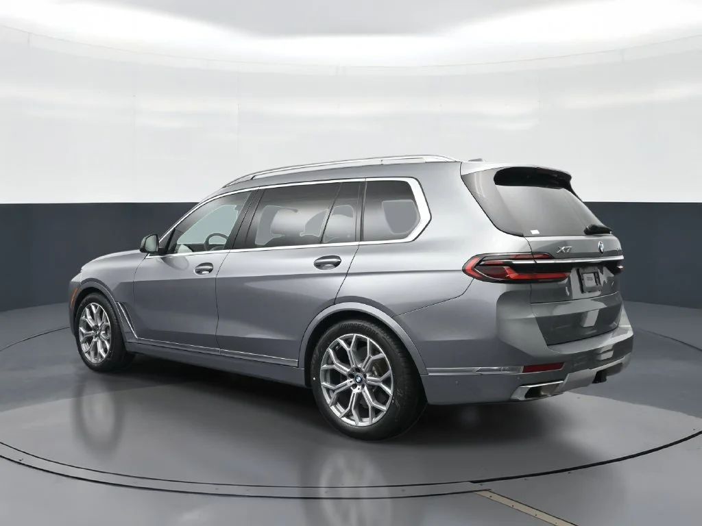 2025 BMW X7 40i - Photo 3