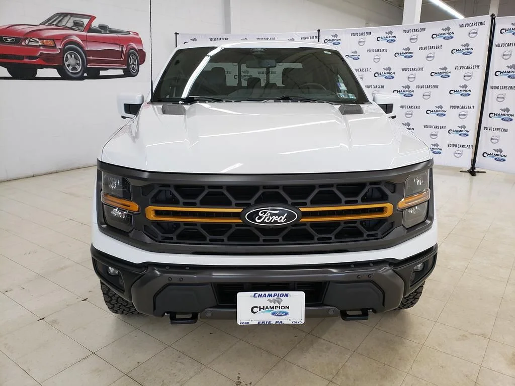 Used 2025 White Ford Tremor image 2