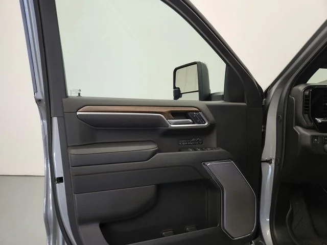 Used 2024 Gray Chevrolet High Country image 28