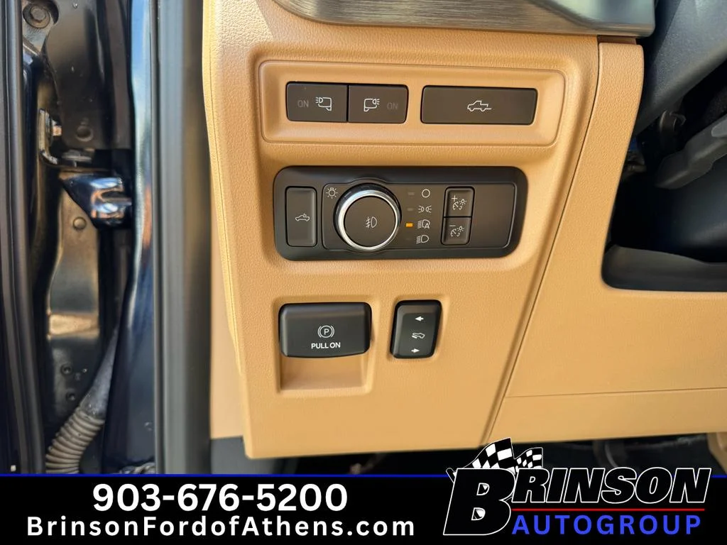 Used 2021 Antimatter Blue Metallic Ford LARIAT image 15