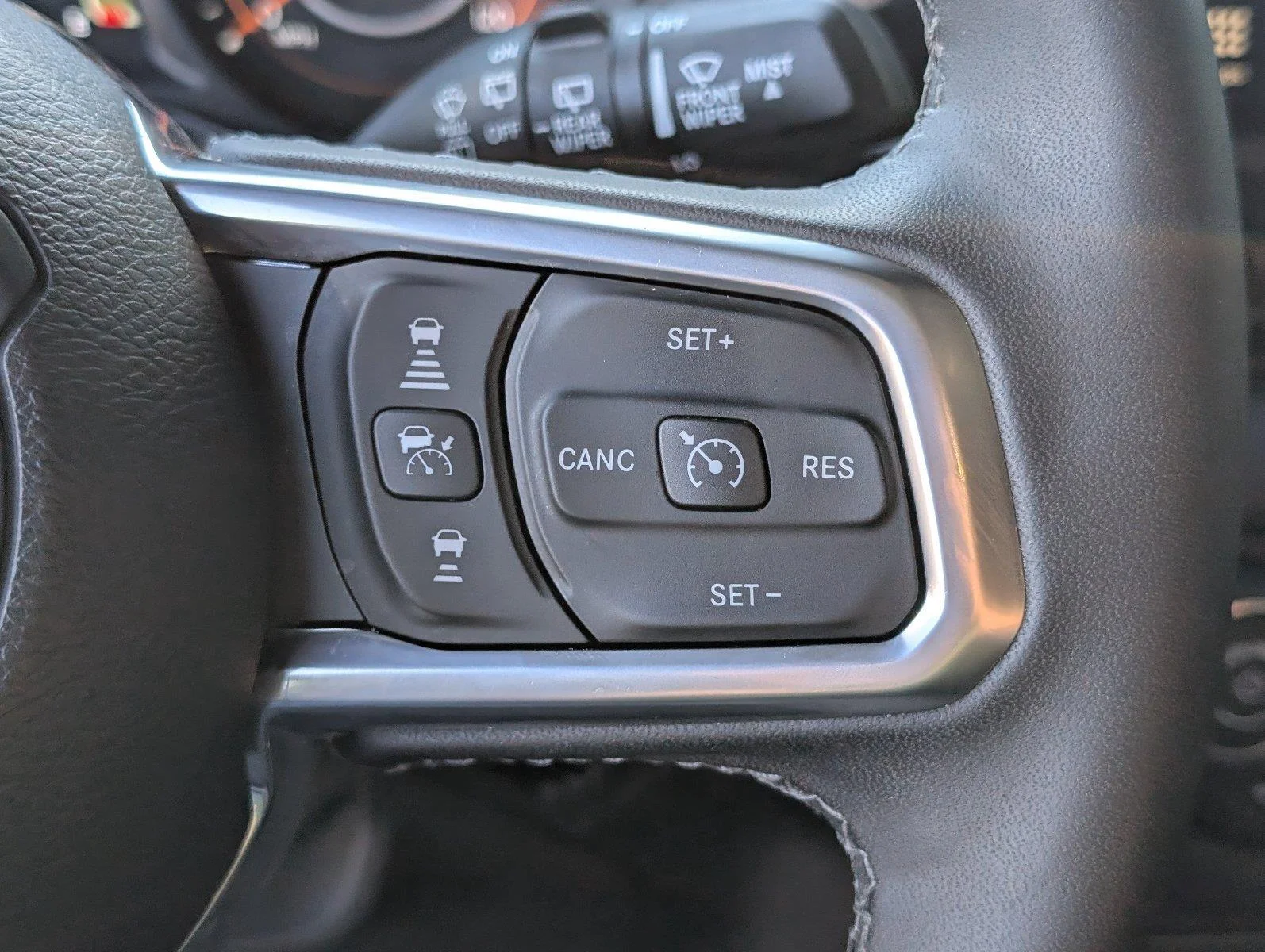 Used 2026 Anvil Clearcoat Jeep Sahara image 29