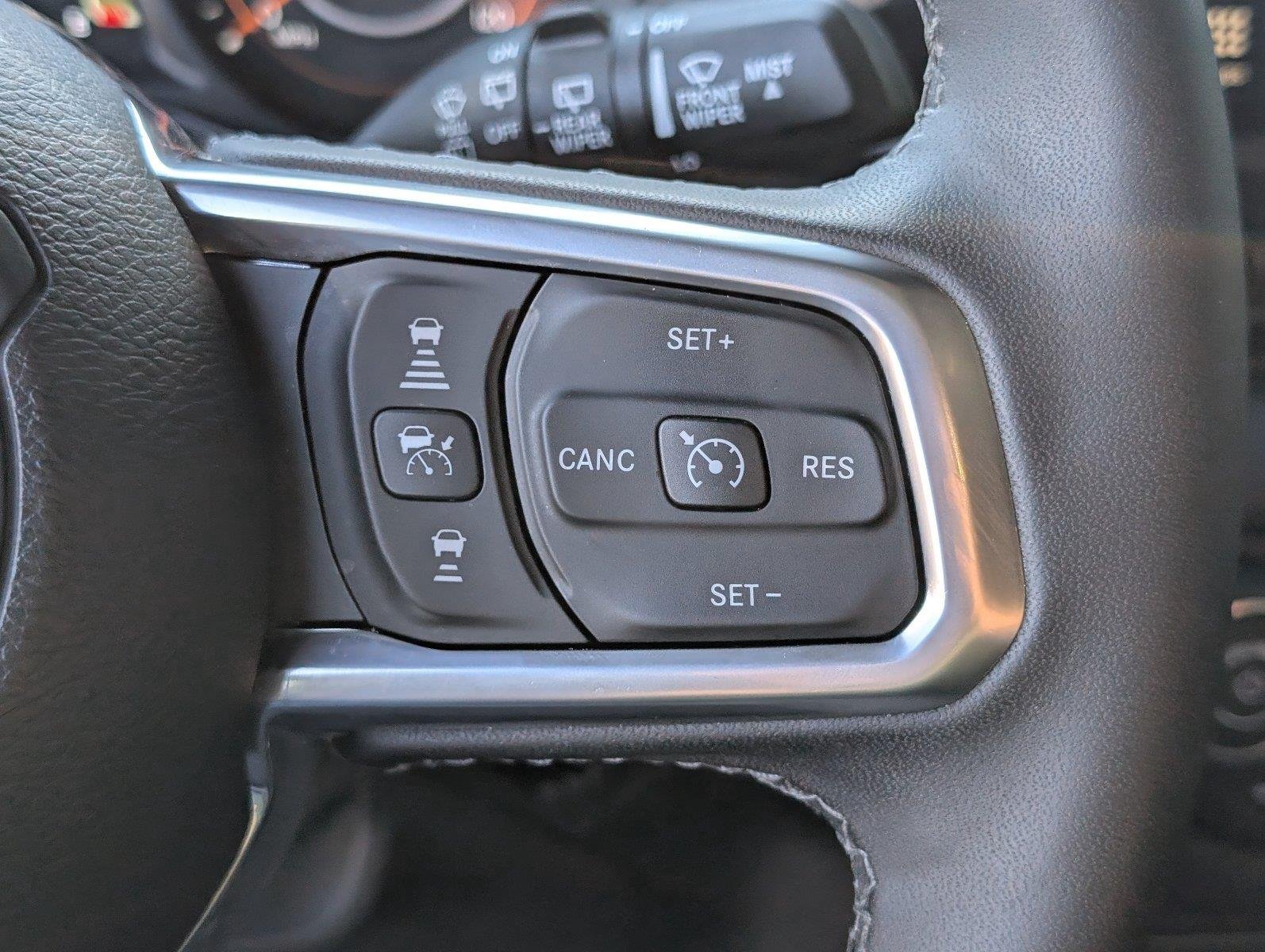 Used 2026 Anvil Clearcoat Jeep Sahara image 29