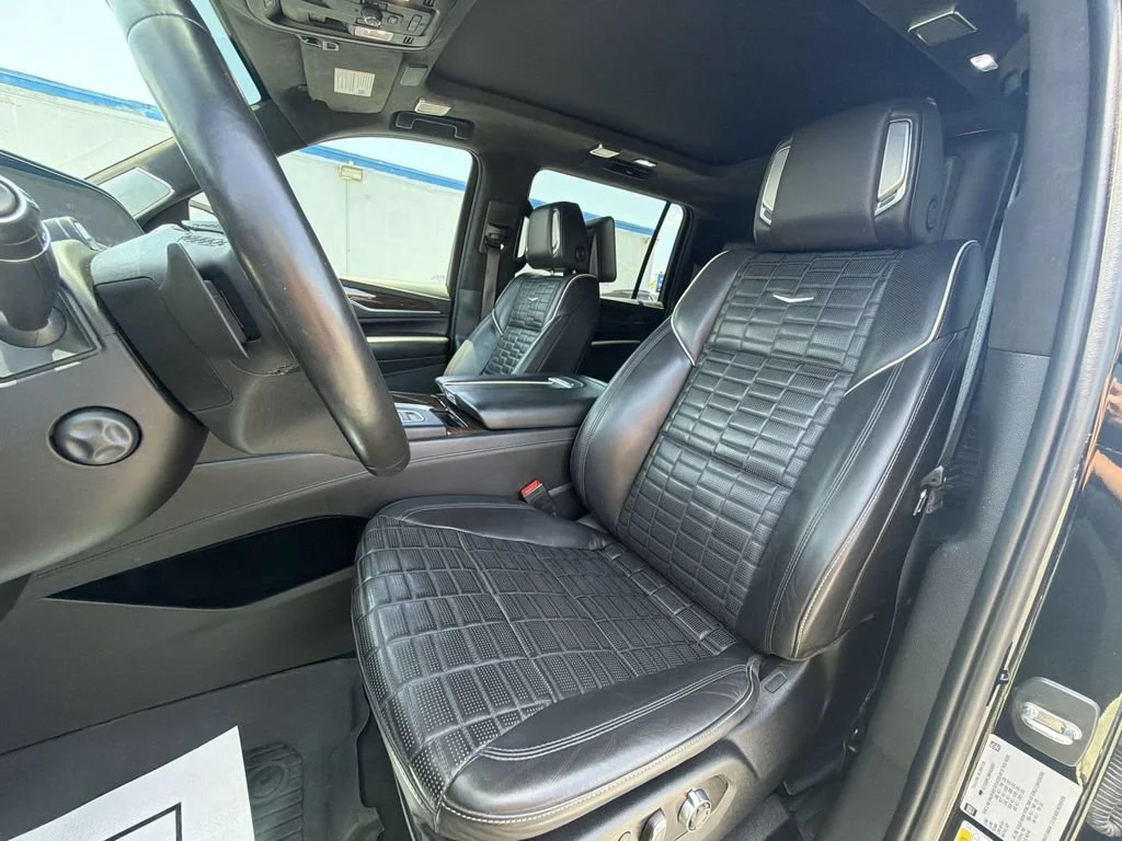 Used 2021 BLACK RAVEN Cadillac Sport Platinum image 25
