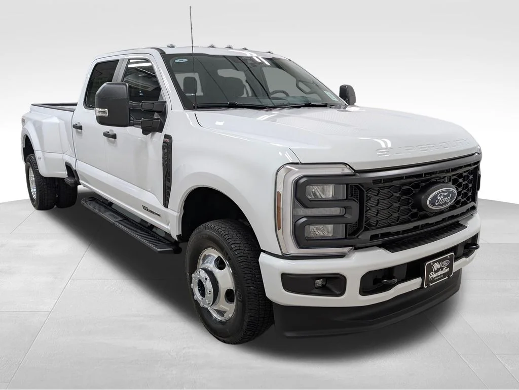 New 2026 Oxford White Ford F-350® XL image 22