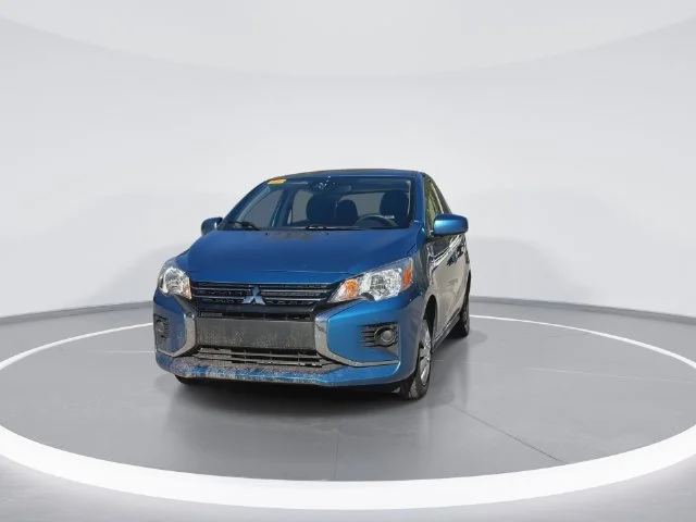 Used 2024  Mitsubishi  image 3