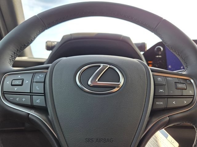 New 2026 Ultra White Lexus PREMIUM AWD image 31