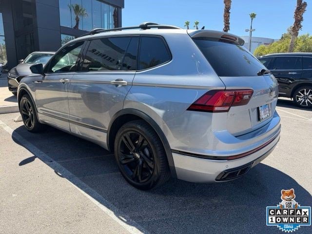 Used 2024 Pyrite Silver Metallic Volkswagen SE R-Line Black image 4