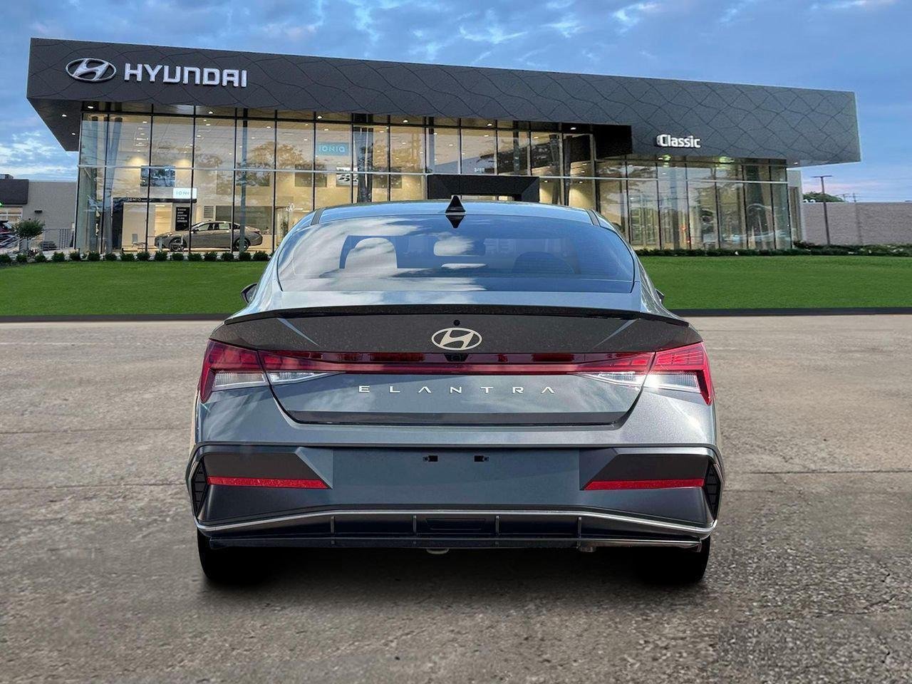 New 2026 Ecotronic Gray Pearl Hyundai SEL Sport Premium image 6