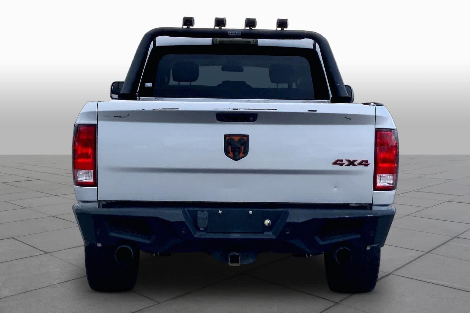 Used 2017 Bright Silver Clearcoat Metallic Ram Express image 5