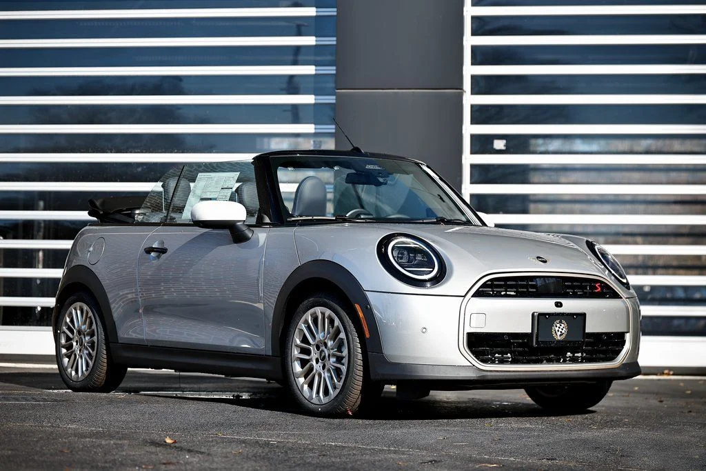 2026 MINI Convertible Cooper S's photo