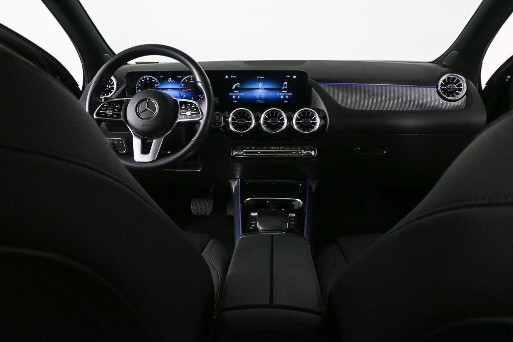 Used 2022 Cosmos Black Metallic Mercedes-Benz GLA 250 image 17