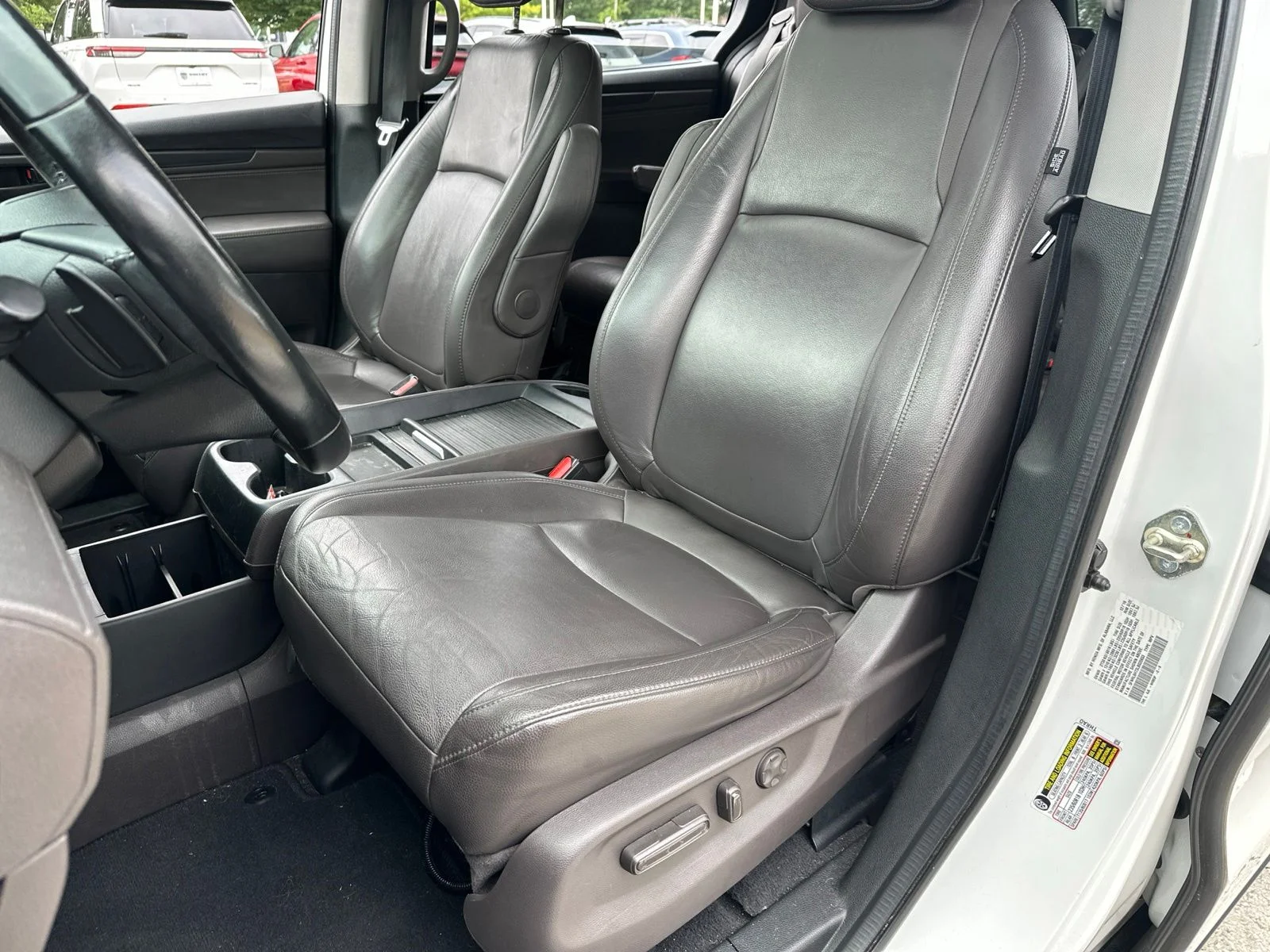 Used 2020 White Honda EX-L image 9