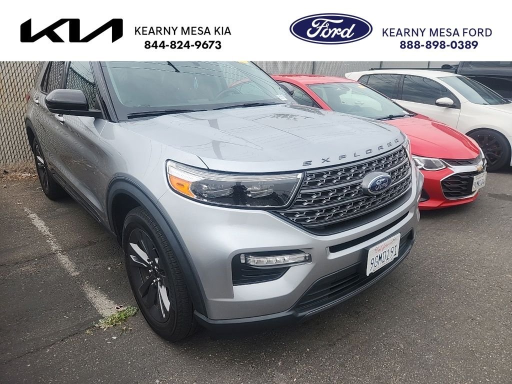 Used 2023 Silver Ford XLT image 1