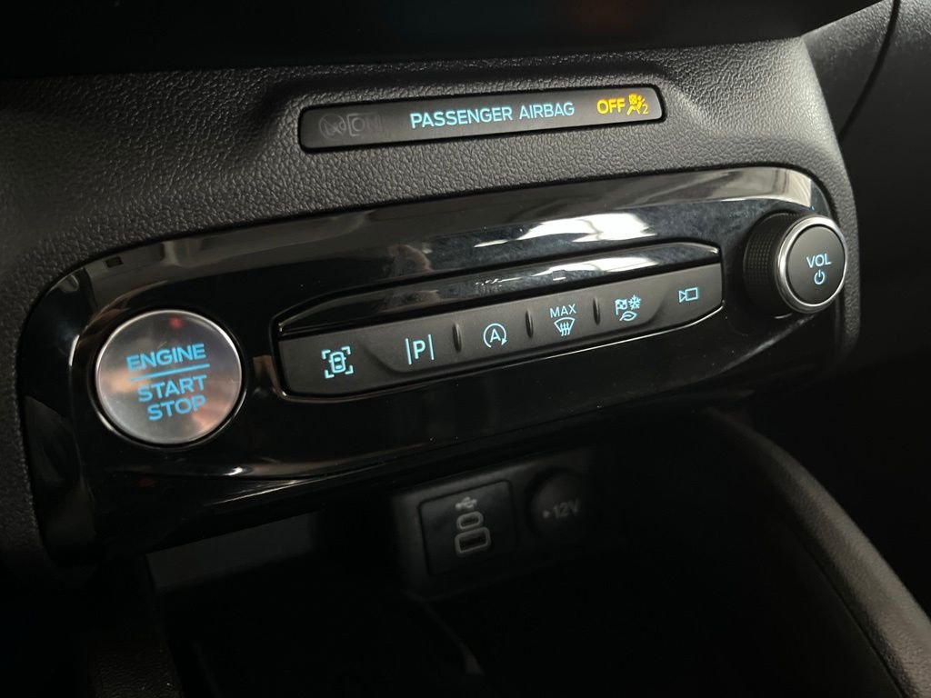 Used 2024 Agate Black Metallic Ford Platinum image 14