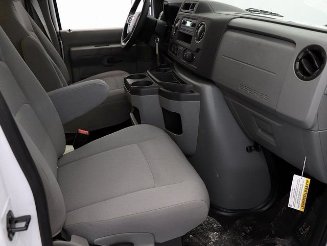 2025 Ford E-Series Cutaway Base - Photo 13