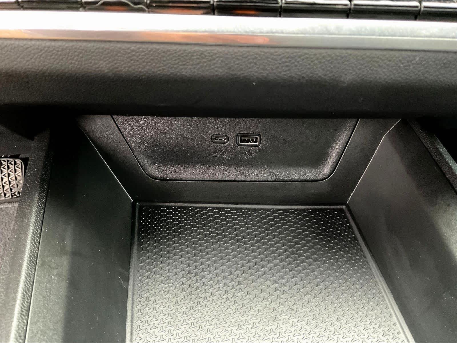 2025 Chevrolet Equinox LT - Photo 18