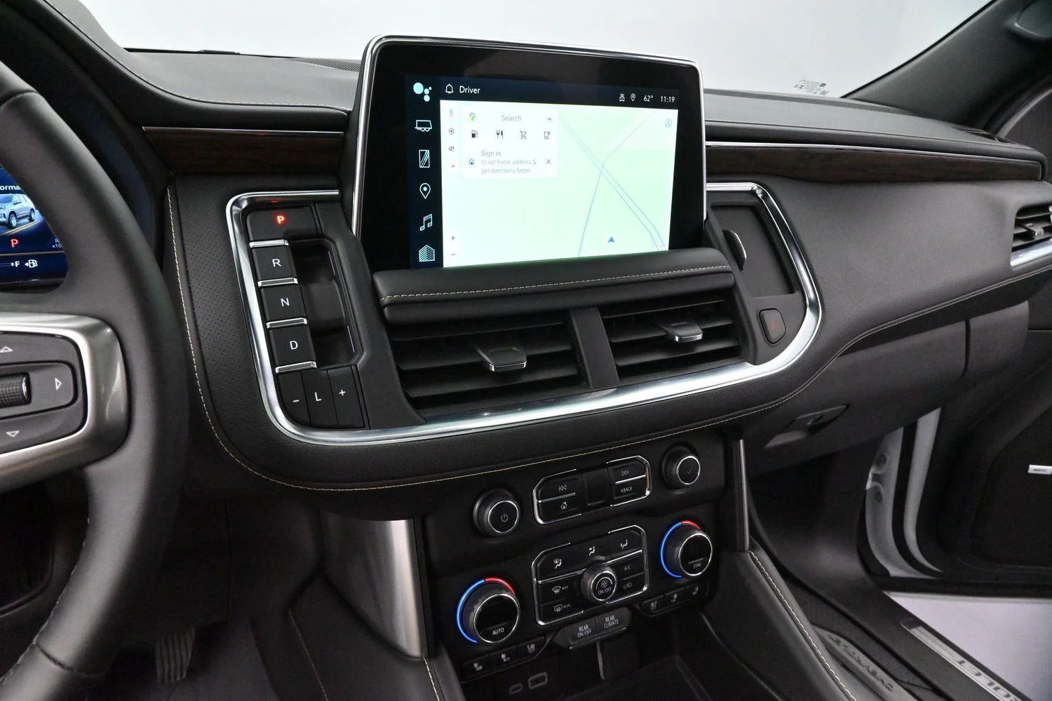 Used 2024 Summit White Chevrolet Premier image 18