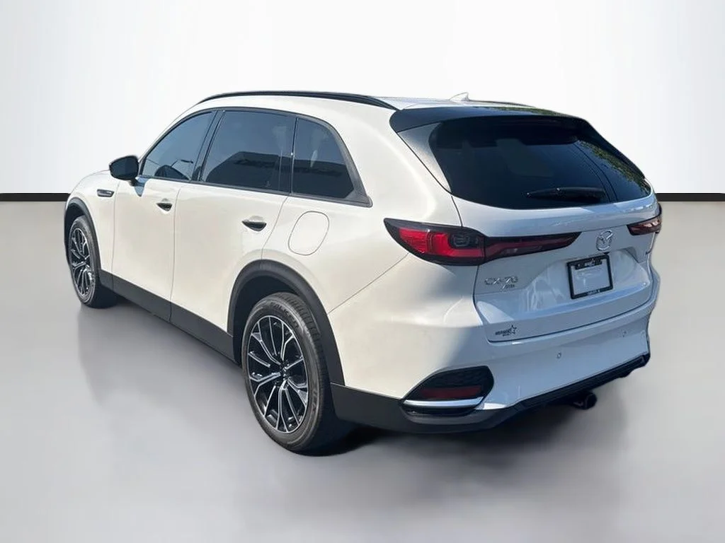 Certified Used 2025 Rhodium White Premium Mazda Premium image 5